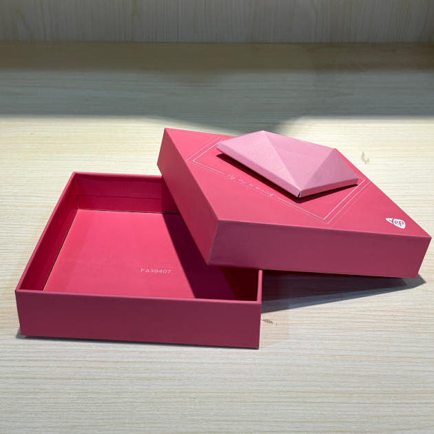 Color box front view
